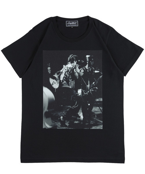 MEDICOM TOY(メディコムトイ)の「Amplifier “BLACK CATS” TEE design A(Tシャツ/カットソー・メンズ・ブラック/ホワイト・X-LARGE/LARGE/SMALL/MEDIUM)」の2枚目の写真