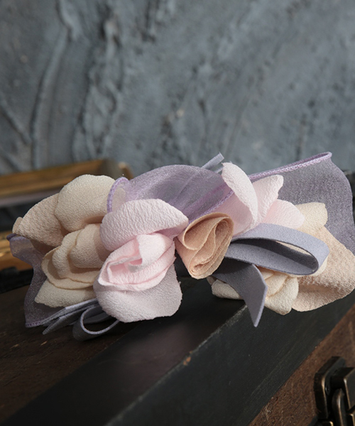 Rora（ローラ）の「セレナーデ　カチューシャ（3color)（カチューシャ・キッズ・ピンク/ブルー/アイボリー・FREE）」の6枚目の写真