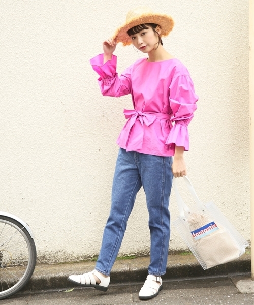 LOWRYS FARM（ローリーズファーム）の「Ｗｒａｎｇｌｅｒ／ハイウエストスリム　784074（デニムパンツ・レディース・ブラック/ブルー/ワンウォッシュ・SMALL/MEDIUM/X-SMALL）」の5枚目の写真