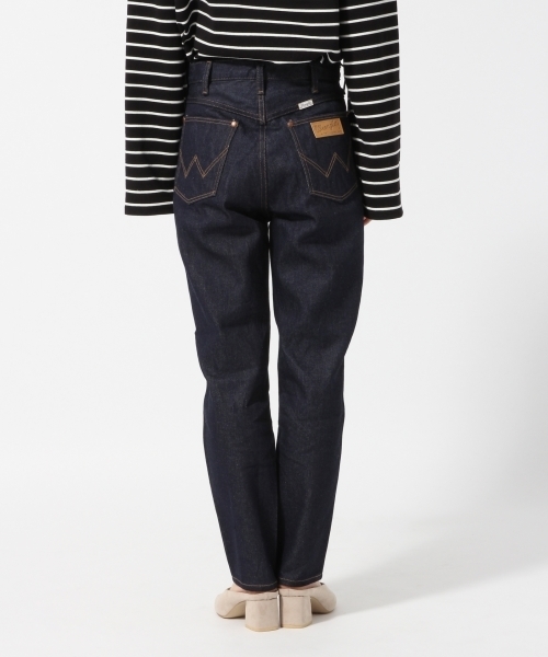 LOWRYS FARM（ローリーズファーム）の「Ｗｒａｎｇｌｅｒ／ハイウエストスリム　784074（デニムパンツ・レディース・ブラック/ブルー/ワンウォッシュ・SMALL/MEDIUM/X-SMALL）」の8枚目の写真