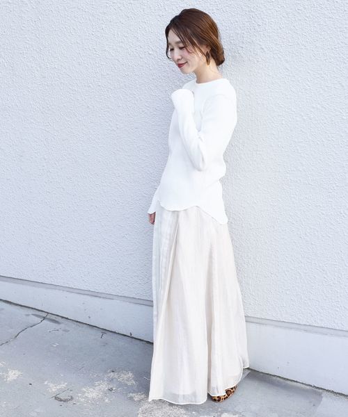 SHIPS(シップス)の「バックスリットテレコプルオーバー◇(Tシャツ/カットソー・レディース・ホワイト/ダークグレー/ベージュ/ブルー・ONE SIZE)」の5枚目の写真