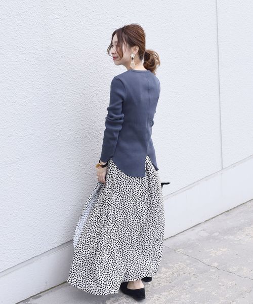 SHIPS(シップス)の「バックスリットテレコプルオーバー◇(Tシャツ/カットソー・レディース・ホワイト/ダークグレー/ベージュ/ブルー・ONE SIZE)」の12枚目の写真