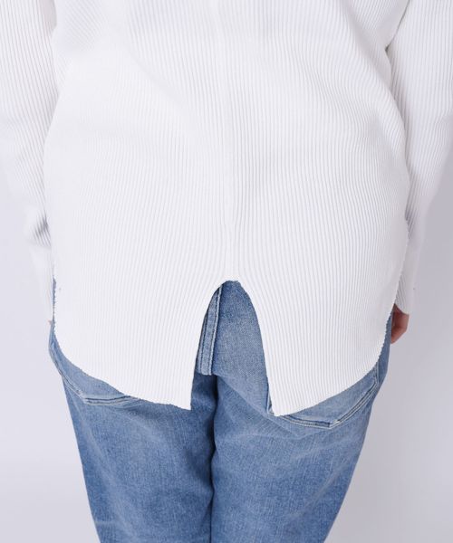 SHIPS(シップス)の「バックスリットテレコプルオーバー◇(Tシャツ/カットソー・レディース・ホワイト/ダークグレー/ベージュ/ブルー・ONE SIZE)」の22枚目の写真