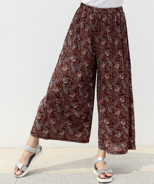 CHARM BERRY TIC（チャームベリーチック）の「ペイズリープリーツガウチョパンツ（その他パンツ・レディース・イエロー/ブラウン/ネイビー・L/M）」の2枚目の写真