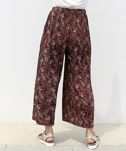 CHARM BERRY TIC（チャームベリーチック）の「ペイズリープリーツガウチョパンツ（その他パンツ・レディース・イエロー/ブラウン/ネイビー・L/M）」の5枚目の写真