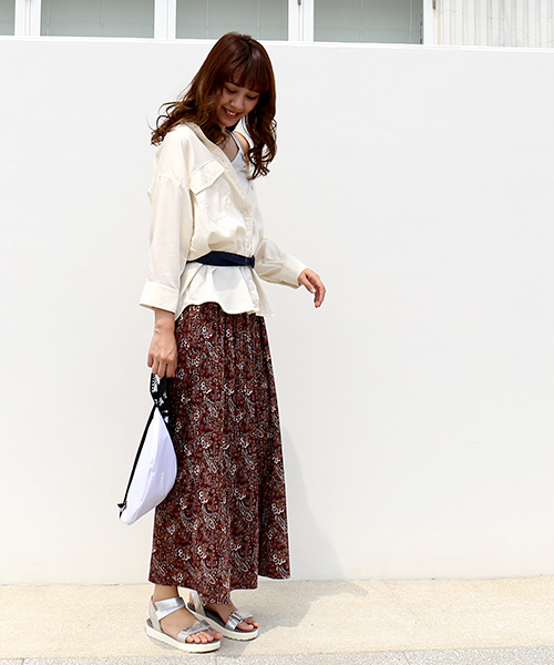 CHARM BERRY TIC（チャームベリーチック）の「ペイズリープリーツガウチョパンツ（その他パンツ・レディース・イエロー/ブラウン/ネイビー・L/M）」の10枚目の写真