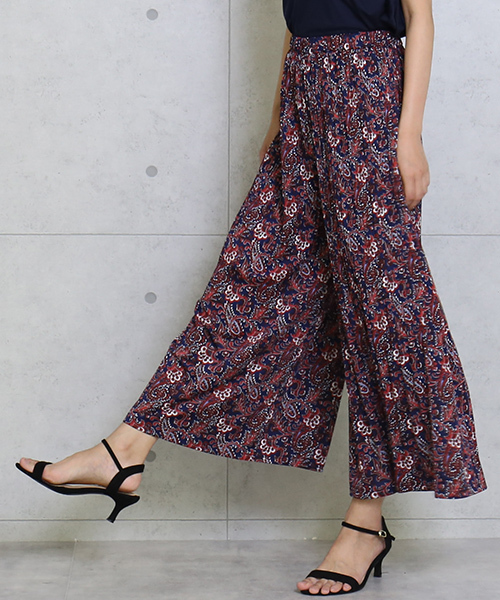 CHARM BERRY TIC（チャームベリーチック）の「ペイズリープリーツガウチョパンツ（その他パンツ・レディース・イエロー/ブラウン/ネイビー・L/M）」の11枚目の写真