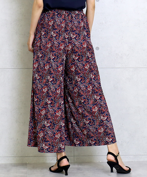 CHARM BERRY TIC（チャームベリーチック）の「ペイズリープリーツガウチョパンツ（その他パンツ・レディース・イエロー/ブラウン/ネイビー・L/M）」の12枚目の写真