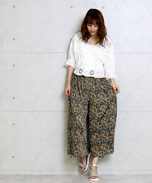 CHARM BERRY TIC（チャームベリーチック）の「ペイズリープリーツガウチョパンツ（その他パンツ・レディース・イエロー/ブラウン/ネイビー・L/M）」の21枚目の写真