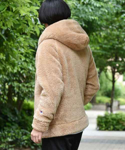 Champion(チャンピオン)の「Champion×SHIPS: 別注 シェルパフリース ラグランフーディージャケット(パーカ)(ブルゾン・メンズ・チャコールグレー/キャメル/ブラック/ネイビー・MEDIUM/X-LARGE/SMALL/LARGE)」の13枚目の写真