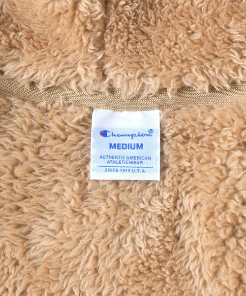 Champion(チャンピオン)の「Champion×SHIPS: 別注 シェルパフリース ラグランフーディージャケット(パーカ)(ブルゾン・メンズ・チャコールグレー/キャメル/ブラック/ネイビー・MEDIUM/X-LARGE/SMALL/LARGE)」の18枚目の写真