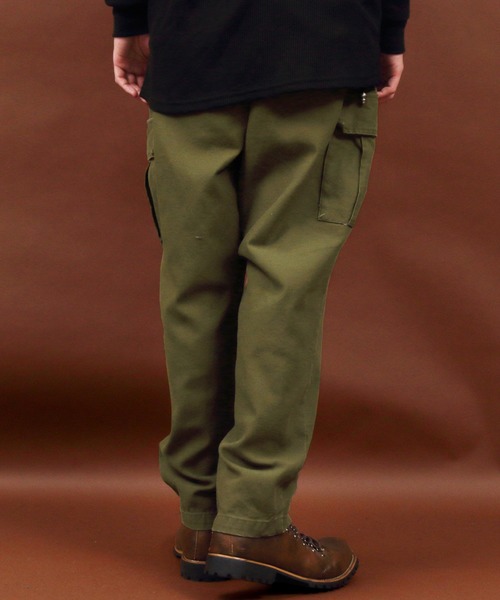 ８(eight)（エイト）の「テーパード ワイド　カーゴパンツ（カーゴパンツ・メンズ・ブラック/ブラウン/カーキ・MEDIUM/LARGE/X-LARGE）」の16枚目の写真