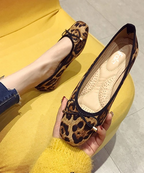 おしゃれスタ（オシャレスタ）の「【OSHARESTA★TOKYO】Lovely バレエシューズ（バレエシューズ・レディース・ブラック/ベージュ/ブラウン/オフホワイト/ベージュ系その他/シルバー/ゴールド/ブラック系その他2/レッド/イエロー/ブルー/ベージュ系その他2・23.0cm/24.0cm/23.5㎝/24.5㎝/25.0cm/22.5㎝/23.5cm/24.5cm/22.5cm）」の18枚目の写真