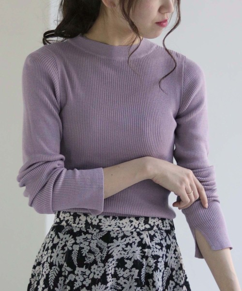 HER CLOSET（ハークローゼット）の「(入荷無し)【shemoshelly】袖スリットロングスリーブクルーネックリブニット（ニット/セーター・レディース・ライトグレー/ブラック/オフホワイト/ラベンダー/グリーン系その他/イエロー系その他・M）」の5枚目の写真