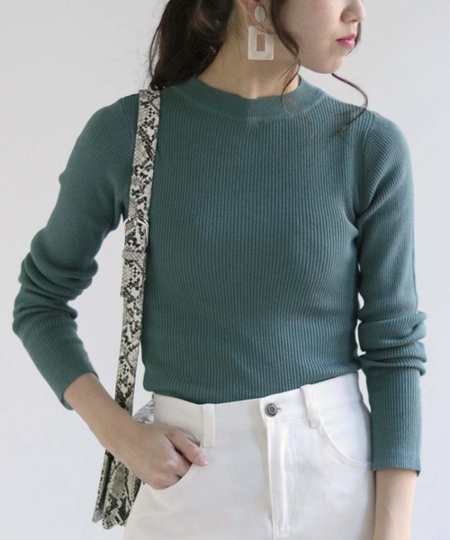 HER CLOSET（ハークローゼット）の「(入荷無し)【shemoshelly】袖スリットロングスリーブクルーネックリブニット（ニット/セーター・レディース・ライトグレー/ブラック/オフホワイト/ラベンダー/グリーン系その他/イエロー系その他・M）」の4枚目の写真