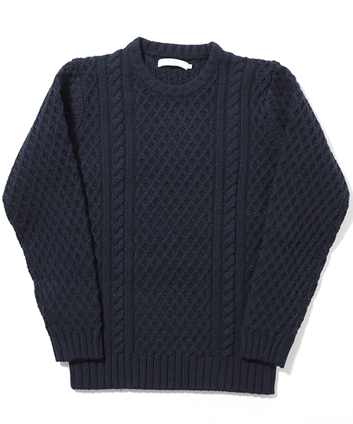 BEAMS LIGHTS Men's(ビームスライツ メンズ)の「BEAMS LIGHTS / 3ゲージケーブルニット(ニット/セーター・メンズ・オフホワイト/レッド/グレー/ネイビー・LARGE/SMALL/X-LARGE/MEDIUM)」の4枚目の写真