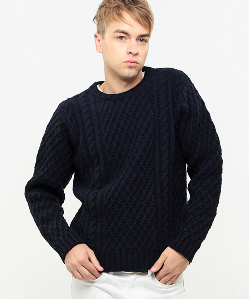 BEAMS LIGHTS Men's(ビームスライツ メンズ)の「BEAMS LIGHTS / 3ゲージケーブルニット(ニット/セーター・メンズ・オフホワイト/レッド/グレー/ネイビー・LARGE/SMALL/X-LARGE/MEDIUM)」の8枚目の写真