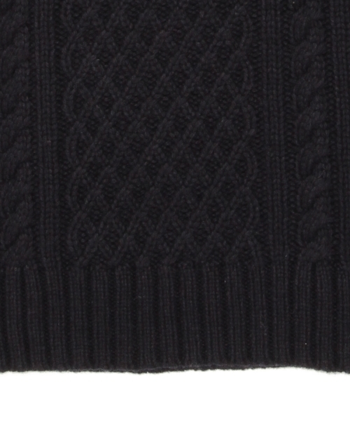 BEAMS LIGHTS Men's(ビームスライツ メンズ)の「BEAMS LIGHTS / 3ゲージケーブルニット(ニット/セーター・メンズ・オフホワイト/レッド/グレー/ネイビー・LARGE/SMALL/X-LARGE/MEDIUM)」の12枚目の写真
