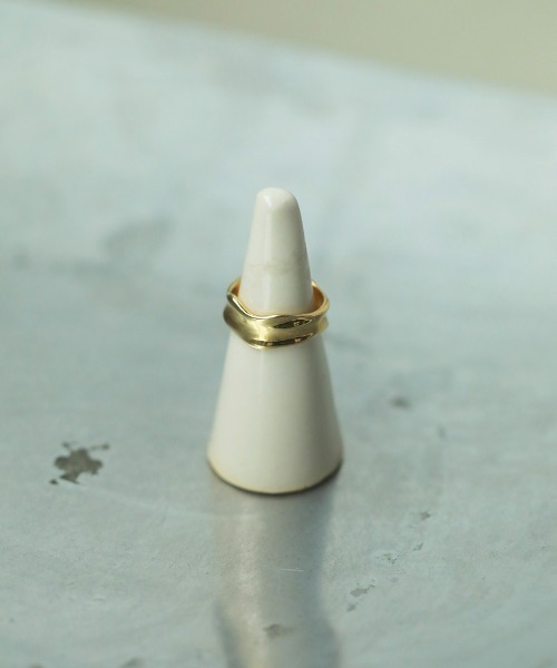 TODAYFUL（トゥデイフル）の「メタルキューブリング（Silver925)（リング・レディース・シルバー/ゴールド・#9/#11）」の2枚目の写真