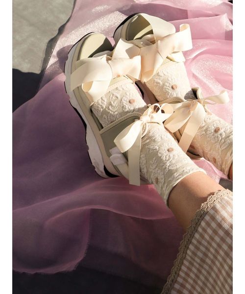 merry jenny（メリージェニー）の「リボンスニーカーサンダル（サンダル・レディース・アイボリー/ブラック/ラベンダー・SMALL/MEDIUM/LARGE）」の15枚目の写真