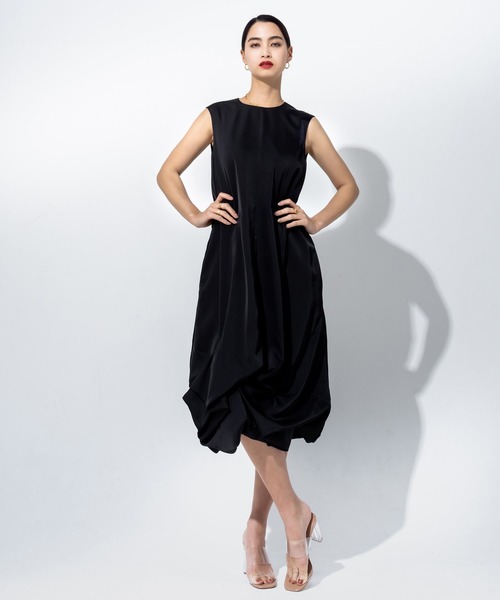 JENNE(ジェンヌ)の「立体ボリュームリッチワンピース(ワンピース・レディース・ブラック/ホワイト・SMALL/MEDIUM/LARGE)」の2枚目の写真