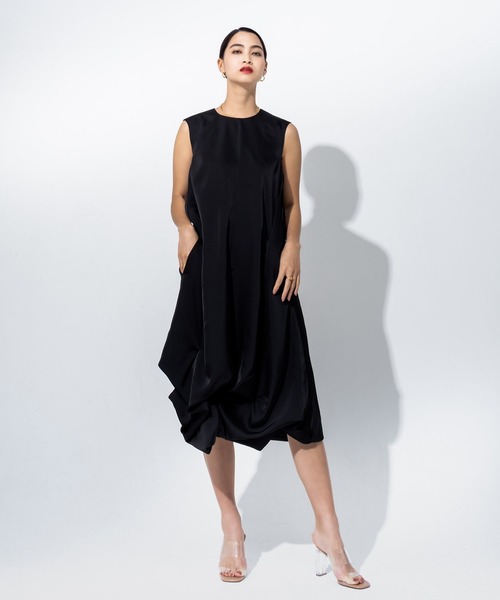 JENNE(ジェンヌ)の「立体ボリュームリッチワンピース(ワンピース・レディース・ブラック/ホワイト・SMALL/MEDIUM/LARGE)」の3枚目の写真