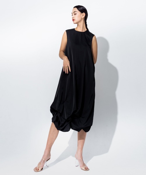 JENNE(ジェンヌ)の「立体ボリュームリッチワンピース(ワンピース・レディース・ブラック/ホワイト・SMALL/MEDIUM/LARGE)」の13枚目の写真