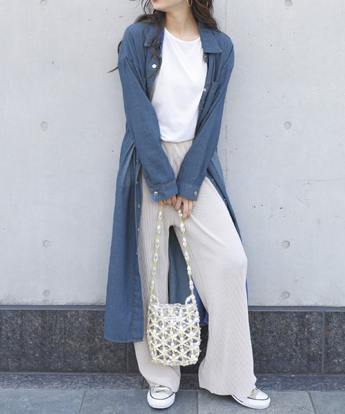 Girly Doll（ガーリードール）の「デニムシャツロングワンピース（シャツワンピース・レディース・ブルー・S/M/L/XL）」の4枚目の写真