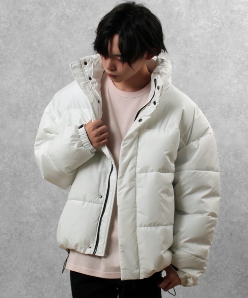 make a ray!（メイク ア レイ！）の「オーバーサイズ スタンドカラー ファイバーダウン ショートジャケット（ダウンジャケット/コート・メンズ・グレー/ブラック/オフホワイト・M/L）」の8枚目の写真