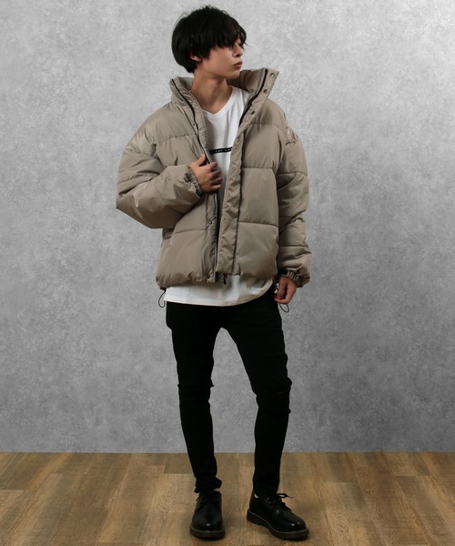 make a ray!（メイク ア レイ！）の「オーバーサイズ スタンドカラー ファイバーダウン ショートジャケット（ダウンジャケット/コート・メンズ・グレー/ブラック/オフホワイト・M/L）」の21枚目の写真