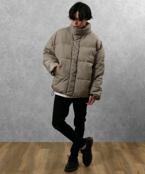 make a ray!（メイク ア レイ！）の「オーバーサイズ スタンドカラー ファイバーダウン ショートジャケット（ダウンジャケット/コート・メンズ・グレー/ブラック/オフホワイト・M/L）」の22枚目の写真