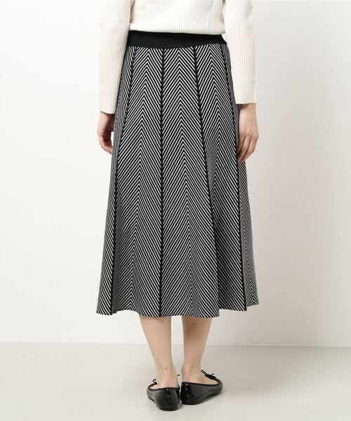 INTERPLANET（インタープラネット）の「配色柄ニットスカート（スカート・レディース・ブラウン/ブラック・FREE）」の4枚目の写真