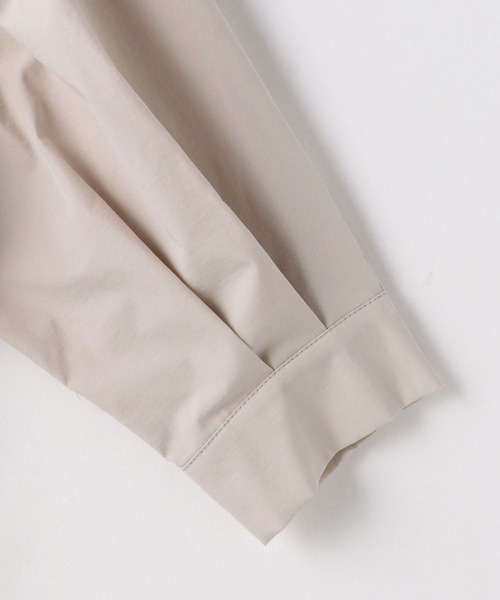 NICOLE white(ニコルホワイト)の「バックビンテージサテンワンピース(ワンピース・レディース・カーキ/オフホワイト/ライトグレー・FREE)」の7枚目の写真