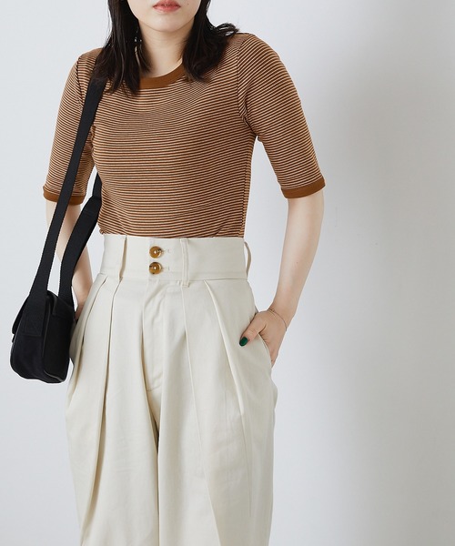 forksy.（フォルクシー）の「【forksy.】細リブボーダー配色パイピング半袖Tシャツ（Tシャツ/カットソー・レディース・パープル/ブラウン/イエロー/オレンジ/ライトブラウン/グリーン/ベージュ/ブルー/マスタード/ブラック・FREE）」の14枚目の写真