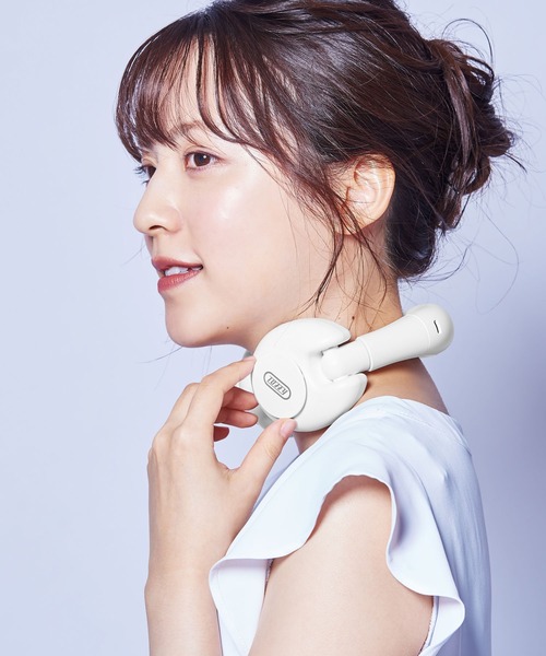 Toffy（トフィー）の「【Toffy/トフィー】 ハンズフリーネッククーラー＜充電式＞（生活家電・レディース・ホワイト/ブラック/アクア・FREE）」の2枚目の写真