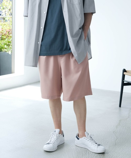 MONO-MART（モノマート）の「ワイドシルエットTRストレッチショートパンツ（その他パンツ・メンズ・ホワイト/チャコールグレー/ライトグレー/ブラック/ネイビー/サックスブルー/グリーン/ホワイト系その他/ブラック系その他/ベージュ系その他/ライラック/スモークピンク・S/M/L）」の12枚目の写真