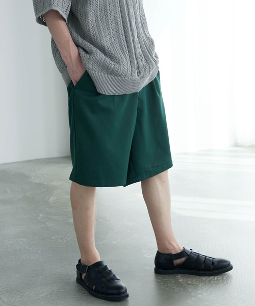 MONO-MART（モノマート）の「ワイドシルエットTRストレッチショートパンツ（その他パンツ・メンズ・ホワイト/チャコールグレー/ライトグレー/ブラック/ネイビー/サックスブルー/グリーン/ホワイト系その他/ブラック系その他/ベージュ系その他/ライラック/スモークピンク・S/M/L）」の9枚目の写真