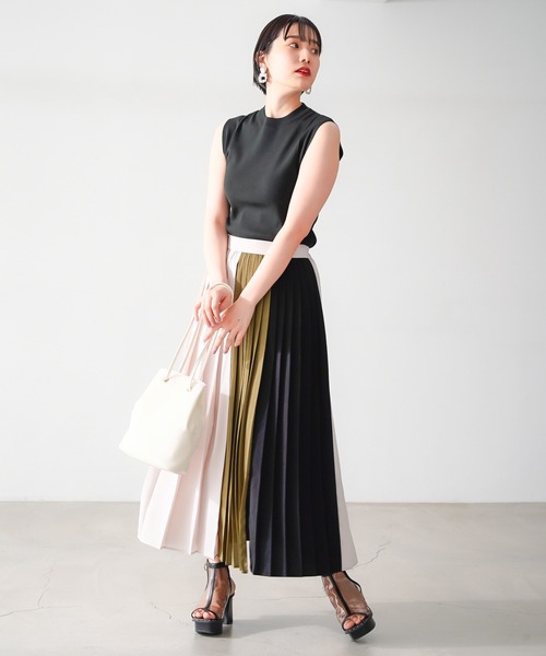 PAGEBOY(ページボーイ)の「リネンライクバイカラースカート(スカート・レディース・ブラック系その他/ベージュ系その他・FREE)」の4枚目の写真