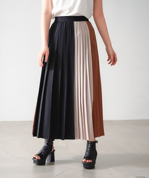 PAGEBOY(ページボーイ)の「リネンライクバイカラースカート(スカート・レディース・ブラック系その他/ベージュ系その他・FREE)」の6枚目の写真