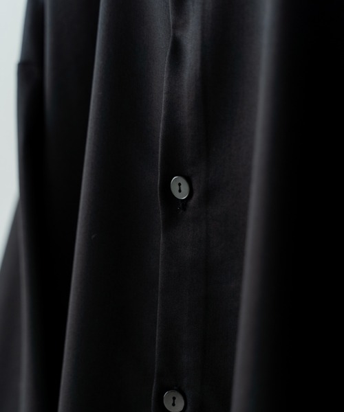 Utusiyo（ウツシヨ）の「shirt 無彩（シャツ/ブラウス・メンズ・ホワイト/ブラック・MEDIUM/LARGE）」の21枚目の写真