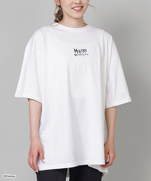 Disney（ディズニー）の「【Disney / ディズニー】クルエラ バックプリント ビッグTシャツ（Tシャツ/カットソー・レディース・ホワイト×パープル/ホワイト×レッド/ホワイト×ブルー・ONESIZE）」の6枚目の写真