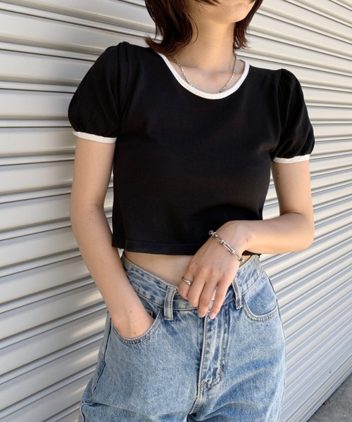everycoco(エブリーココ)の「バイカラーパフスリーブトップ◇(ニット/セーター・レディース・ホワイト/ブラック/パープル/サックスブルー・FREE)」の3枚目の写真