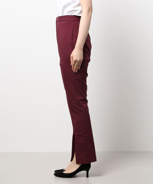 yuw（ユウ）の「FRONT SLIT PANTS　215968（スラックス・レディース・ブラック/レッド/グリーン・MEDIUM/LARGE）」の4枚目の写真