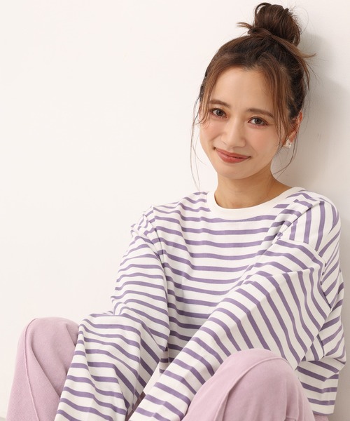 one after another NICE CLAUP（ワンアフターアナザーナイスクラップ）の「しっかり生地で色んなスタイリングに使える。前後２wayゆるボーダーT（Tシャツ/カットソー・レディース・ブラック系その他/パープル系その他/ピンク系その他/レッド系その他/グリーン系その他/ブラック系/パープル系/ピンク系・FREE）」の18枚目の写真