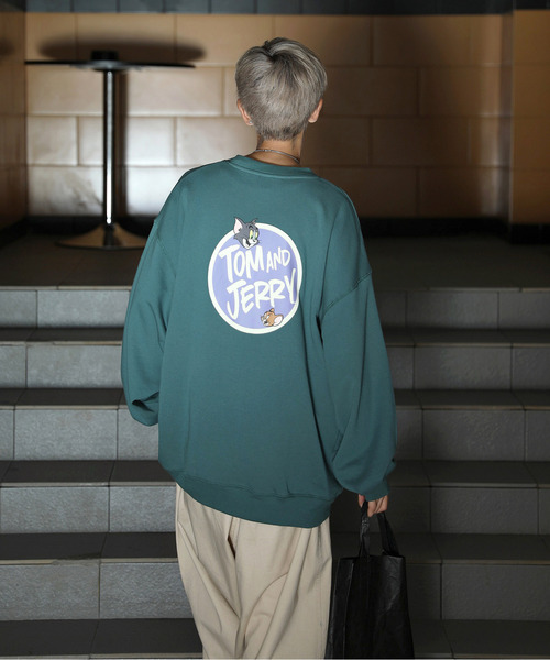 DISCUS（ディスカス）の「【neos -addictive design-】DISCUS×トムとジェリー プリント＆刺繍 ビッグシルエット スウェット プルオーバー トレーナー（スウェット・メンズ・チャコールグレー/パープル/オフホワイト/グリーン・MEDIUM/LARGE）」の15枚目の写真