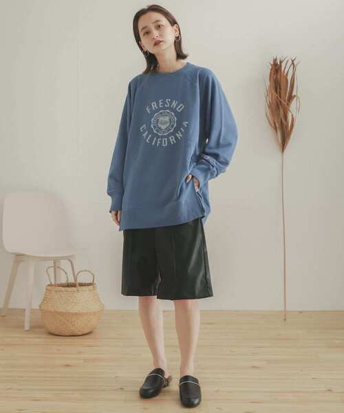 SENSE OF PLACE by URBAN RESEARCH(センスオブプレイスバイアーバンリサーチ)の「『別注』Champion×SENSE OF PLACE カレッジスウェット(スウェット・レディース・ライトグレー/ライトブルー/ベージュ・ONE)」の4枚目の写真