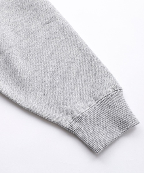 トップス X-girl FACE EMBROIDERY CREW SWEAT TOP X-girl（エックスガール）の「FACE EMBROIDERY CREW SWEAT TOP