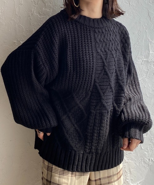 She's Closet(シーズクローゼット)の「ケーブルアラン編みボリュームスリーブパッチワークニット(ニット/セーター・レディース・アイボリー/ベージュ/ブラック/ブラウン/イエロー/グリーン・FREE)」の3枚目の写真