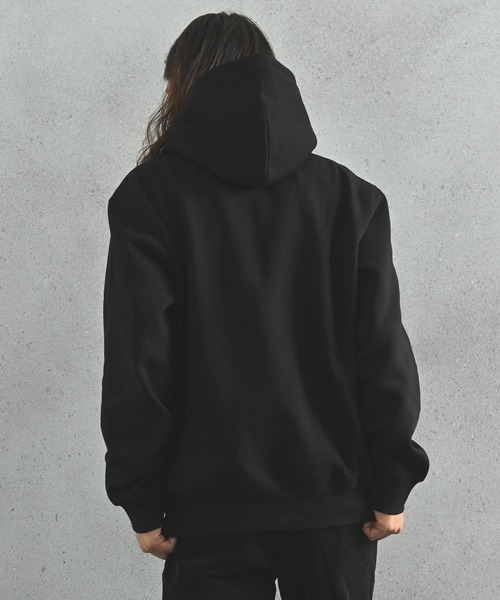Carhartt WIP(カーハートダブリューアイピー)の「Carhartt WIP(カーハート ワークインプログレス) スクリプトロゴ プルパーカー(パーカー・メンズ・グレー系その他/ブラウン/ブラック×ホワイト・S/M/L)」の5枚目の写真