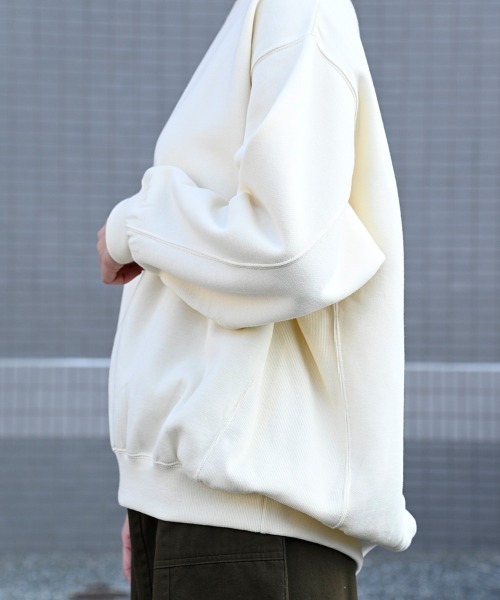 LUPILIEN（ルピリアン）の「クルーネックプルオーバー（Tシャツ/カットソー・レディース・ブラック/オフホワイト/ブルー/モカ/キャメル/ライトベージュ・FREE）」の14枚目の写真
